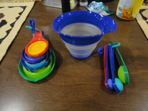 Collapsible spoons, cups, and a liquid cup measurer