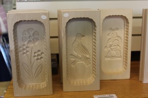 Butter molds...why doesn't out butter some this pretty?