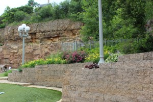 An example of the sandstone walls 