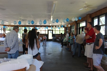 Wendy gathered us all together to say thank you for all the support before the meal and say a prayer