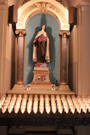 Beautiful statue of Mary