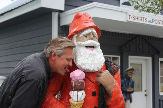 Lee carrying on the licking stuff tradition