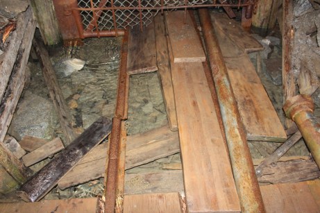 And the water was right beneath the flooe