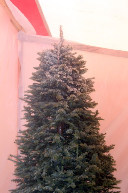 This mist with the paper based flocking is pretty widespread